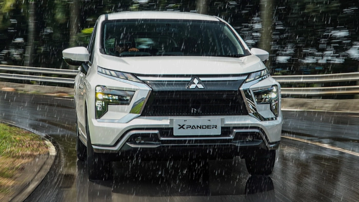 Fitur-Fitur Mitsubishi New Xpander dan New Xpander Cross yang Membantu Saat Hujan